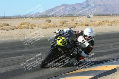 media/Jan-10-2025-CVMA Friday Practice (Fri) [[489e0da257]]/Group 4 and Trackday/Session 2 (Turn 4 Inside)/